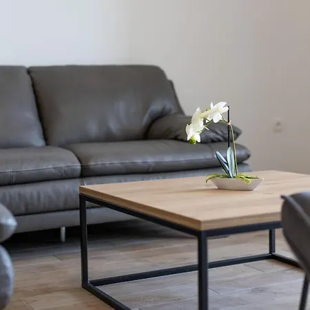 Hill Apartman *