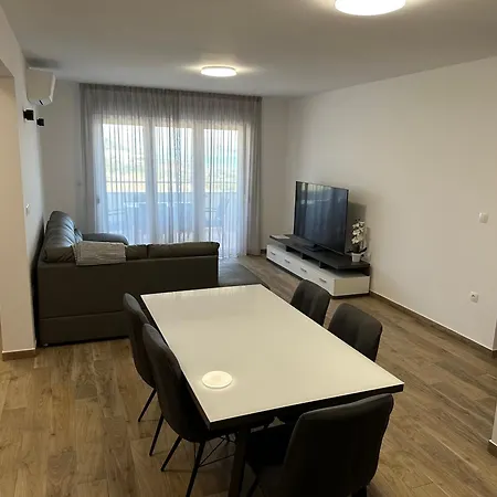 Apartment Hill Trogir